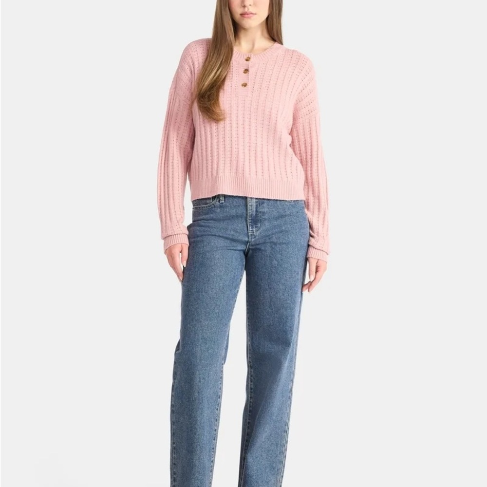 NWT No Boundaries Pink Crew Neck Sweater - Picture 3 of 5